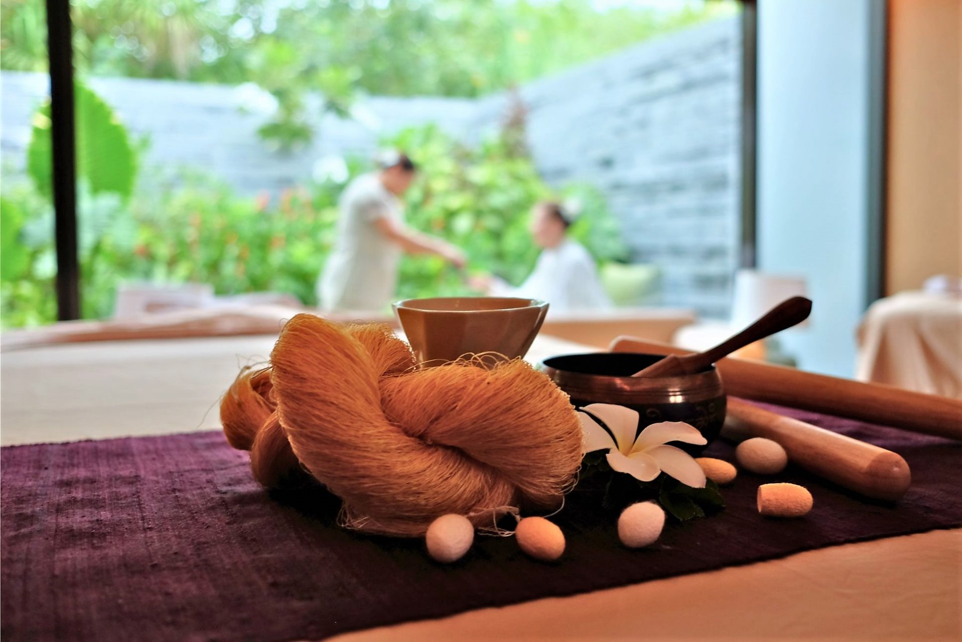 elevating-wellness-with-the-elegance-of-thai-silk-at-amari-raaya